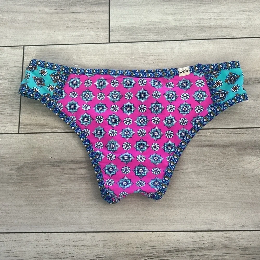Hobie pink blue bikini swim bottom size small NWOT